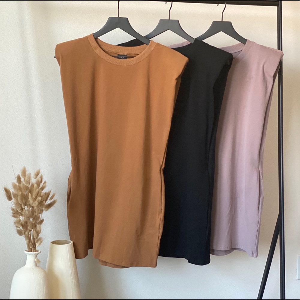 NWT Padded Shoulder Muscle Shirt Dress